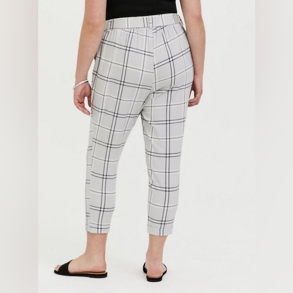 Torrid Light Grey Pull-On Taper Stretch Crepe High-Rise Tie-Front Pant Size 3x - Picture 3 of 14